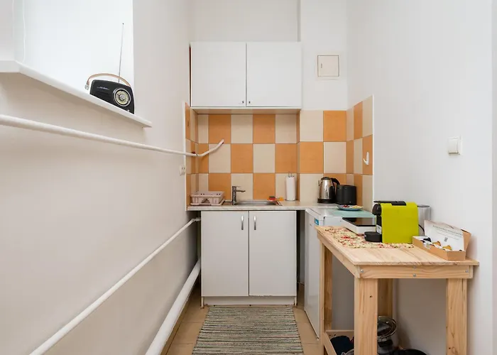 Parkside Retreat Zoliborz By Bookinghost